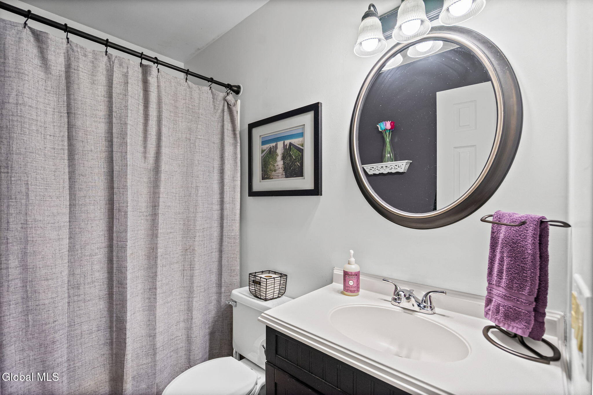 13 Andree Court Schenectady NY 12309