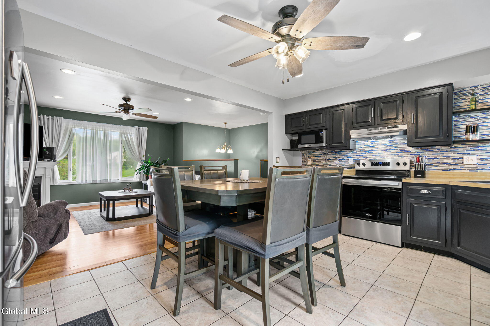 13 Andree Court Schenectady NY 12309