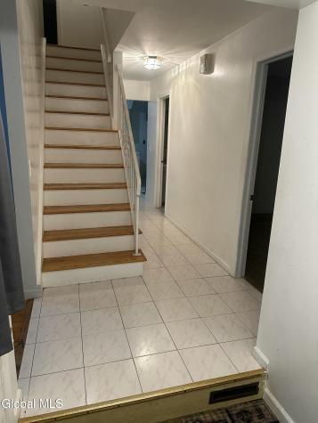 92 Fleetwood Avenue Albany NY 12209