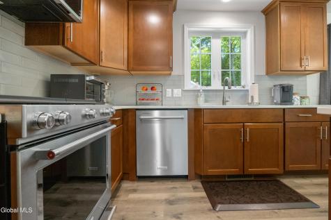 31 Griffin Road Greenfield NY 12833