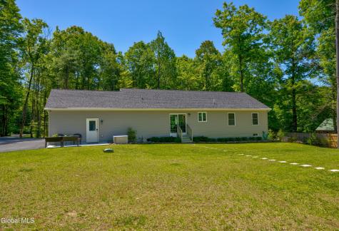 31 Griffin Road Greenfield NY 12833