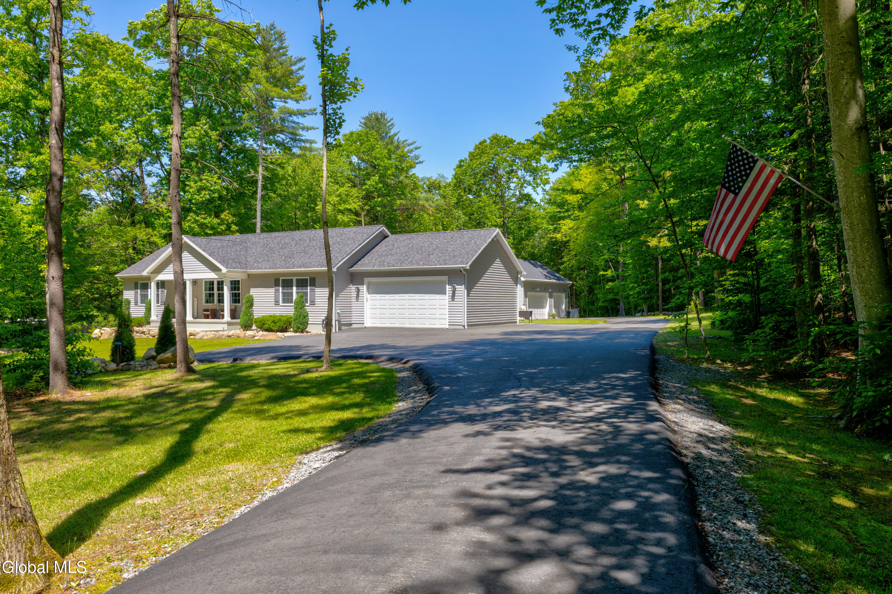 31 Griffin Road Greenfield NY 12833