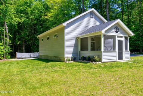 31 Griffin Road Greenfield NY 12833