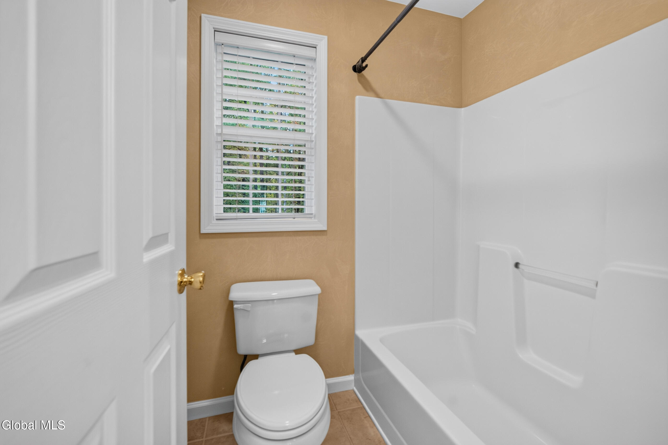 4 Fenimore Place Gansevoort NY 12831