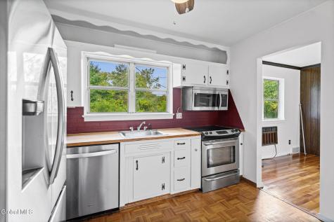 2199 Webster Drive Niskayuna NY 12309