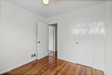 2199 Webster Drive Niskayuna NY 12309