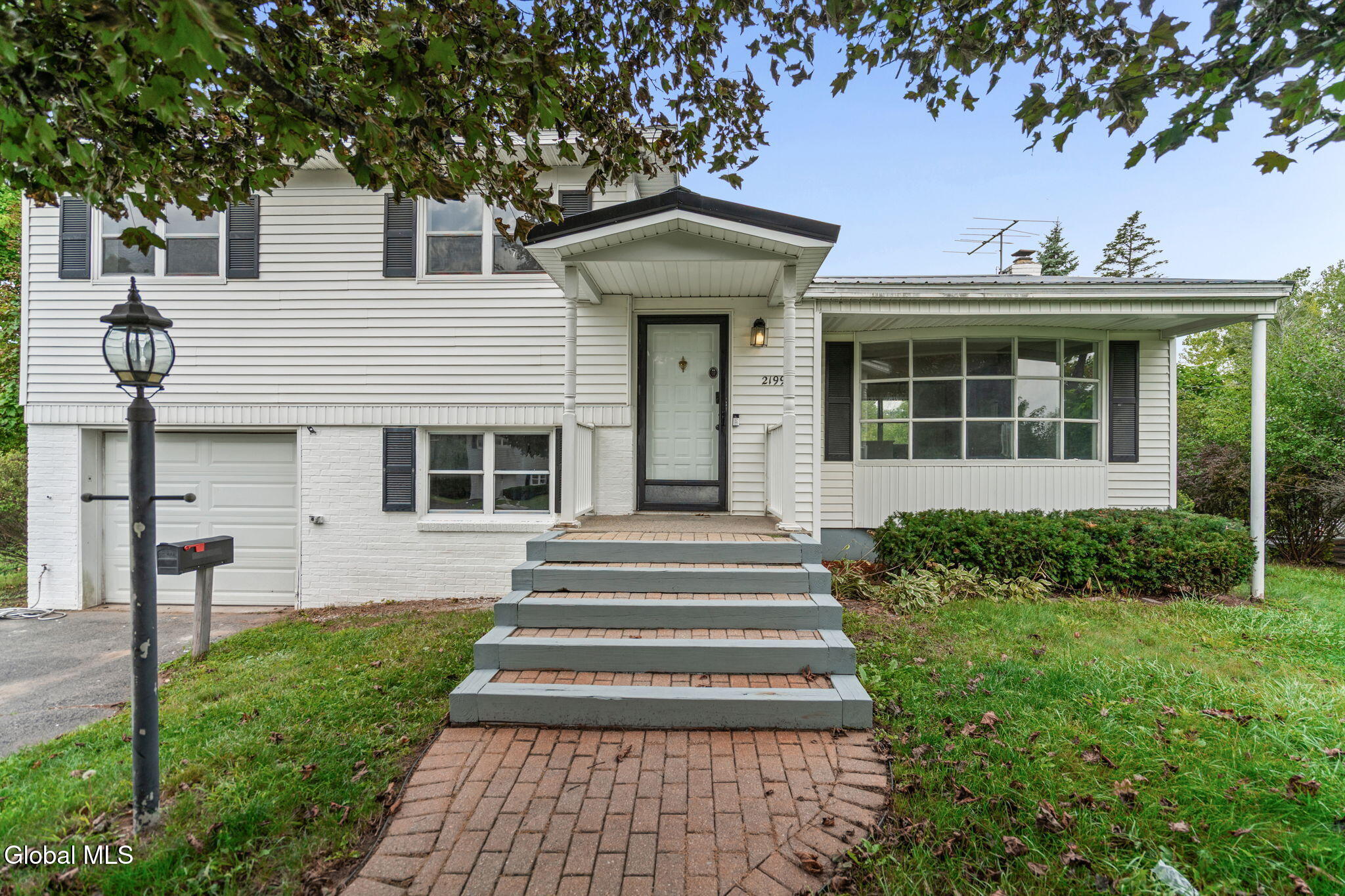 2199 Webster Drive Niskayuna NY 12309