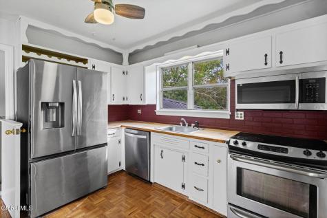 2199 Webster Drive Niskayuna NY 12309