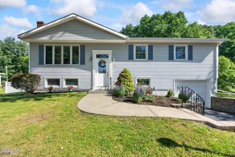 35 Comely Lane Latham NY 12110
