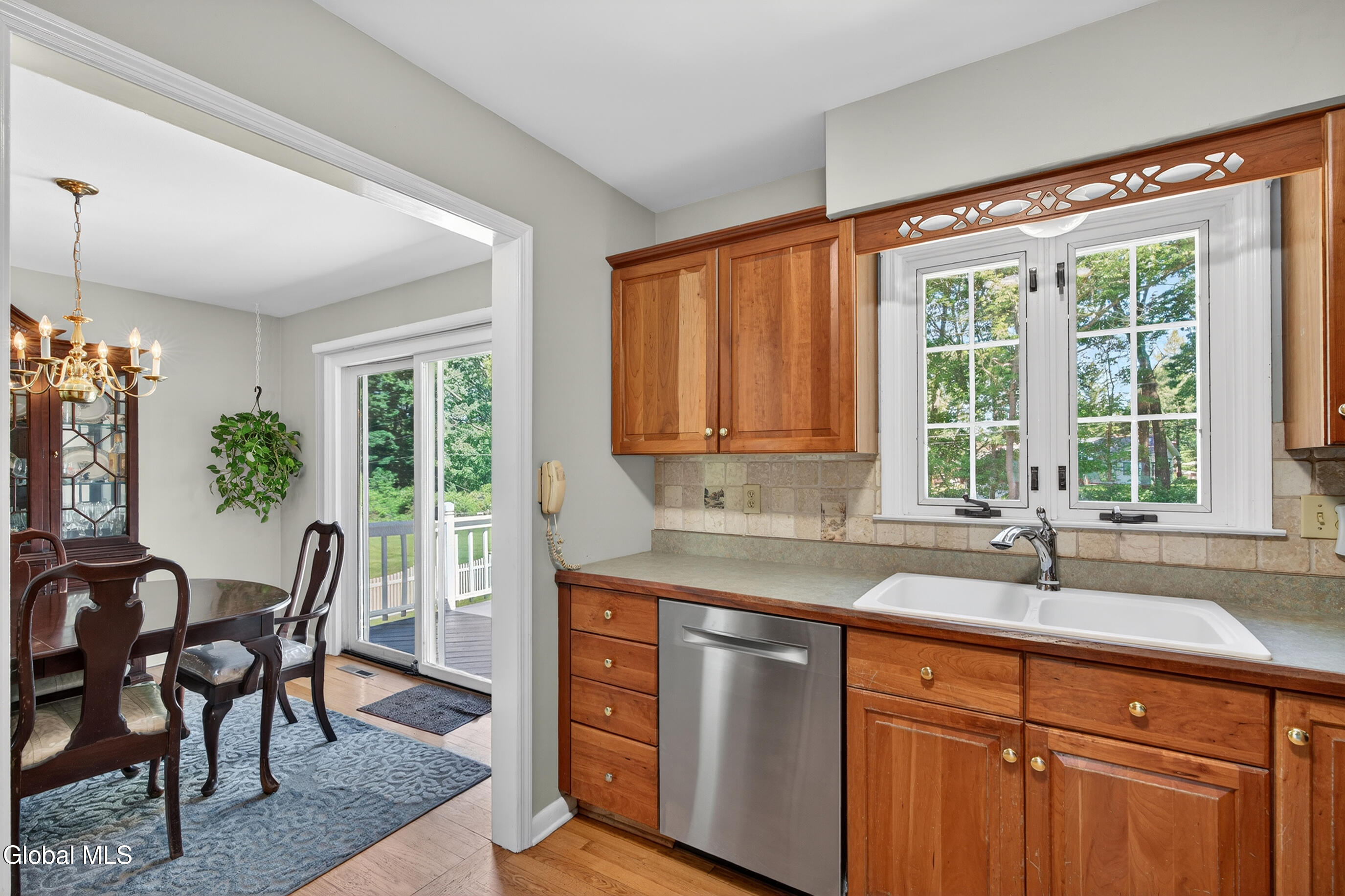 35 Comely Lane Latham NY 12110