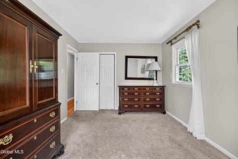 35 Comely Lane Latham NY 12110