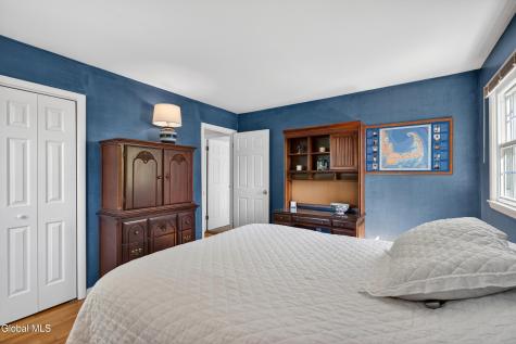 35 Comely Lane Latham NY 12110