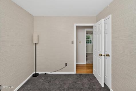 35 Comely Lane Latham NY 12110