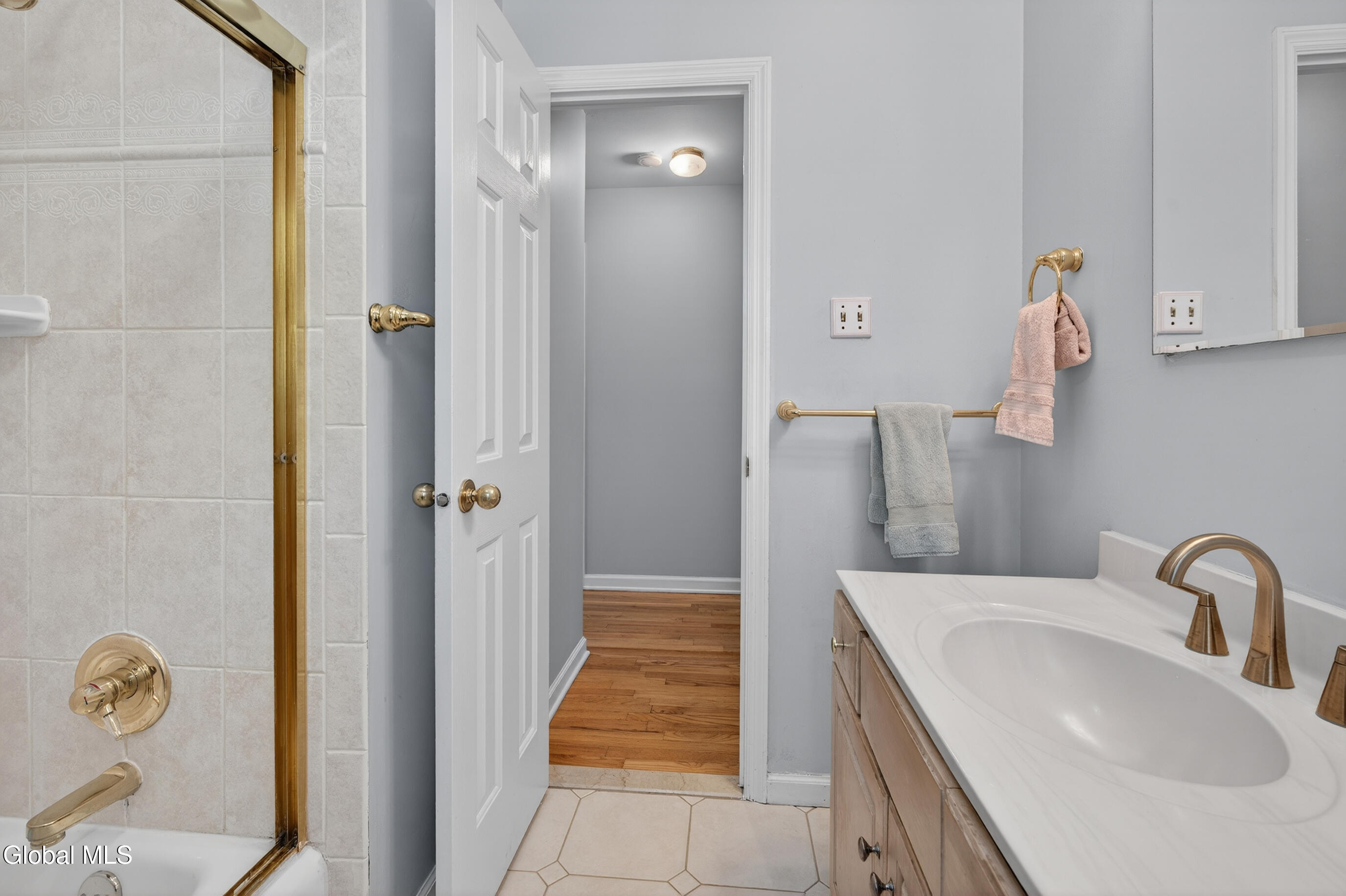 35 Comely Lane Latham NY 12110