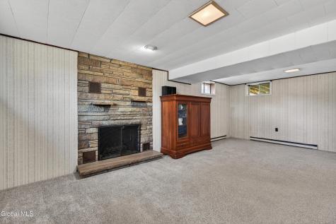 35 Comely Lane Latham NY 12110