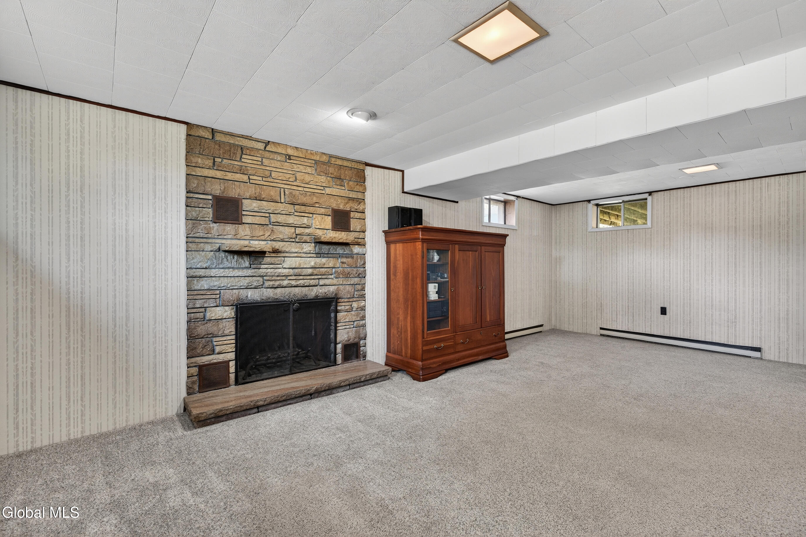 35 Comely Lane Latham NY 12110
