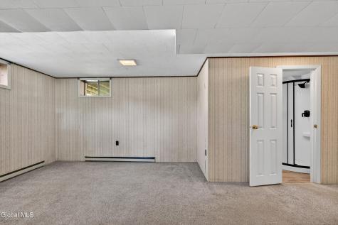 35 Comely Lane Latham NY 12110