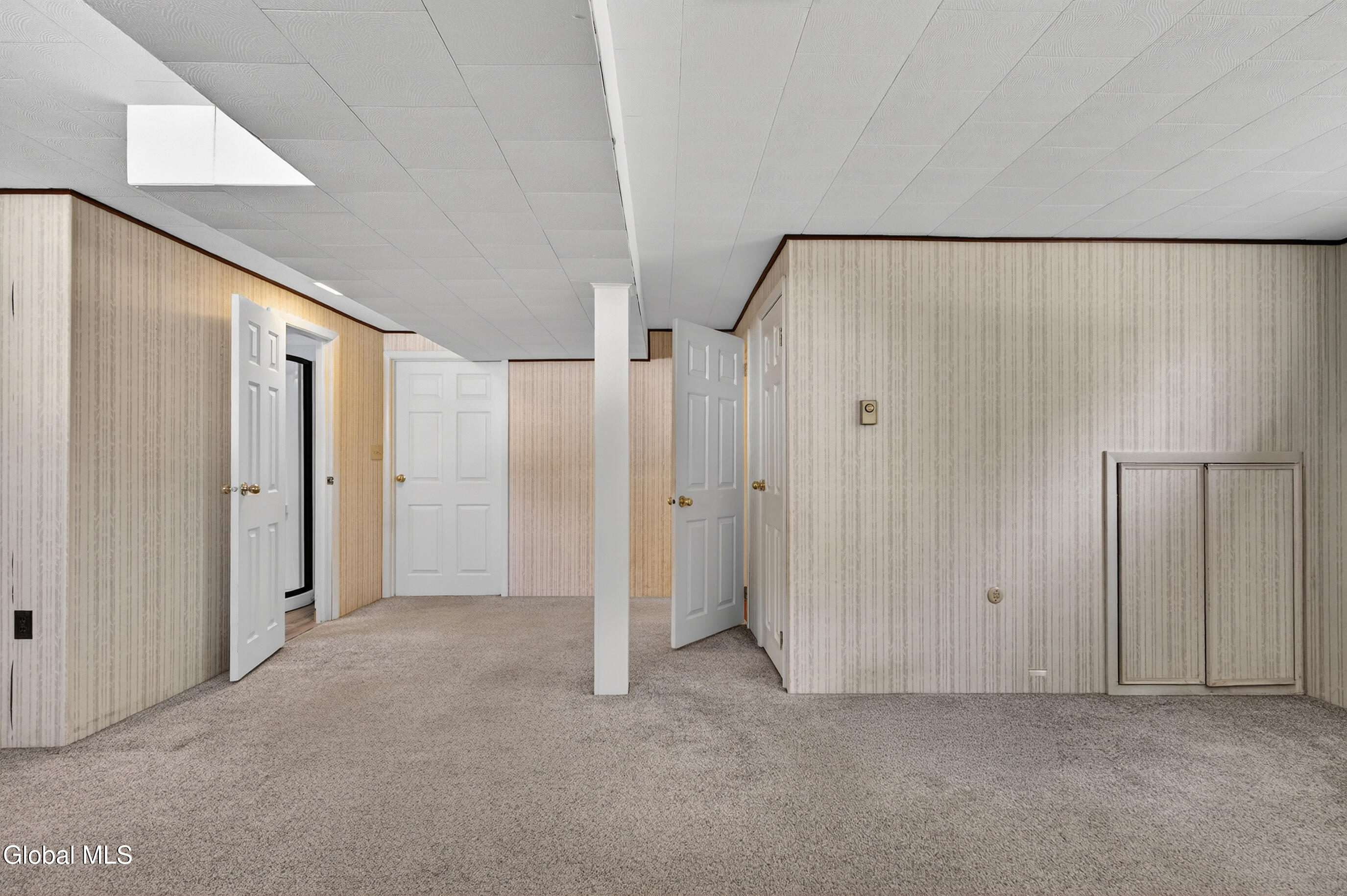 35 Comely Lane Latham NY 12110