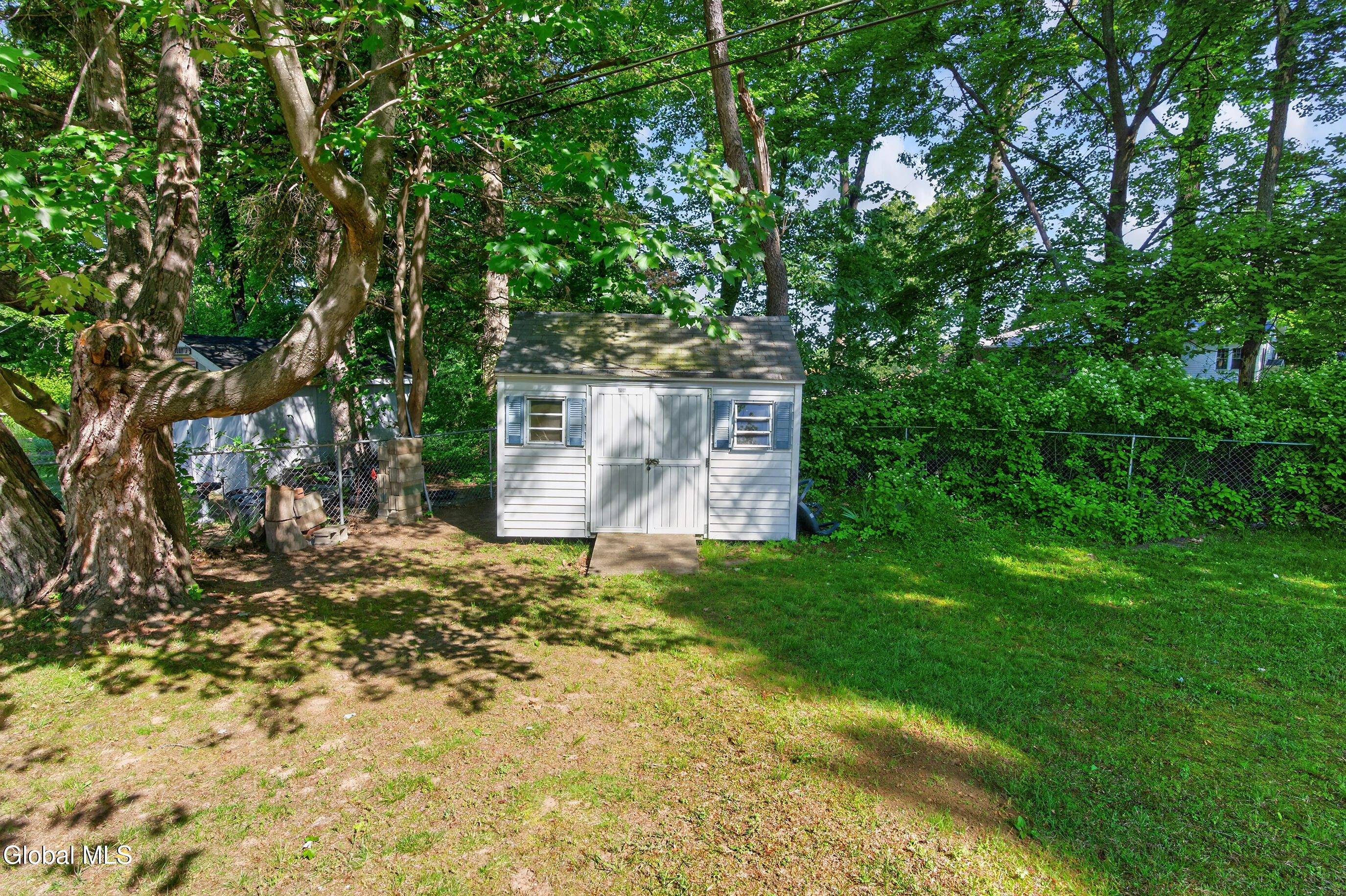 35 Comely Lane Latham NY 12110