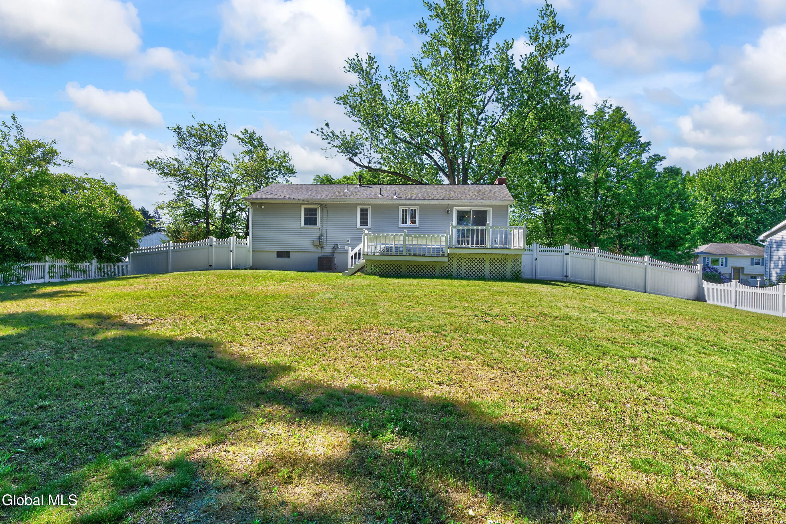 35 Comely Lane Latham NY 12110