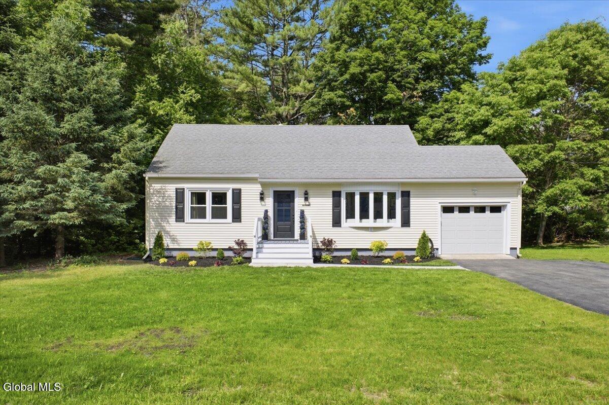 31 Arbutus Drive Queensbury NY 12804