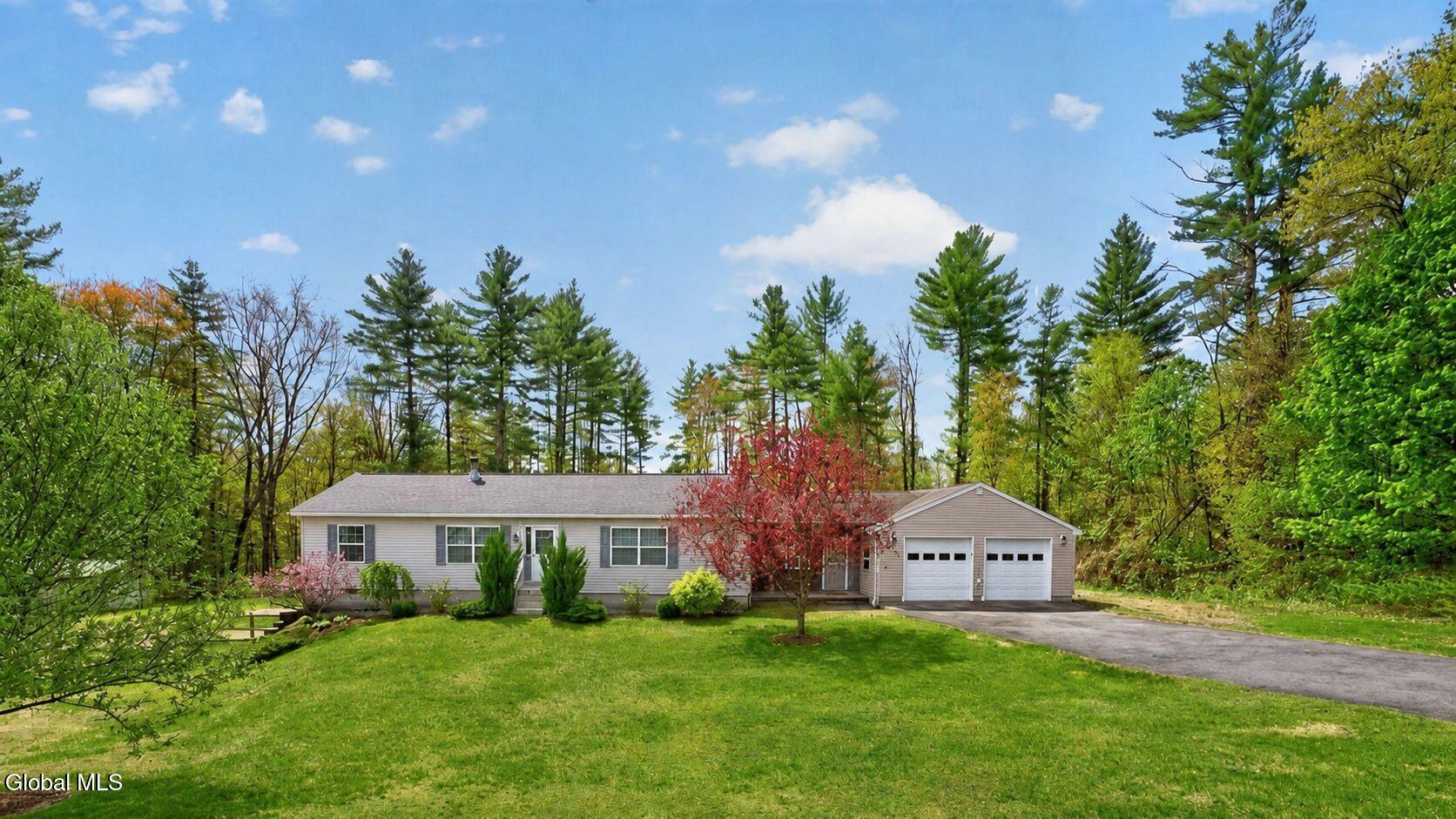 9 Duncan Road Northumberland NY 12831