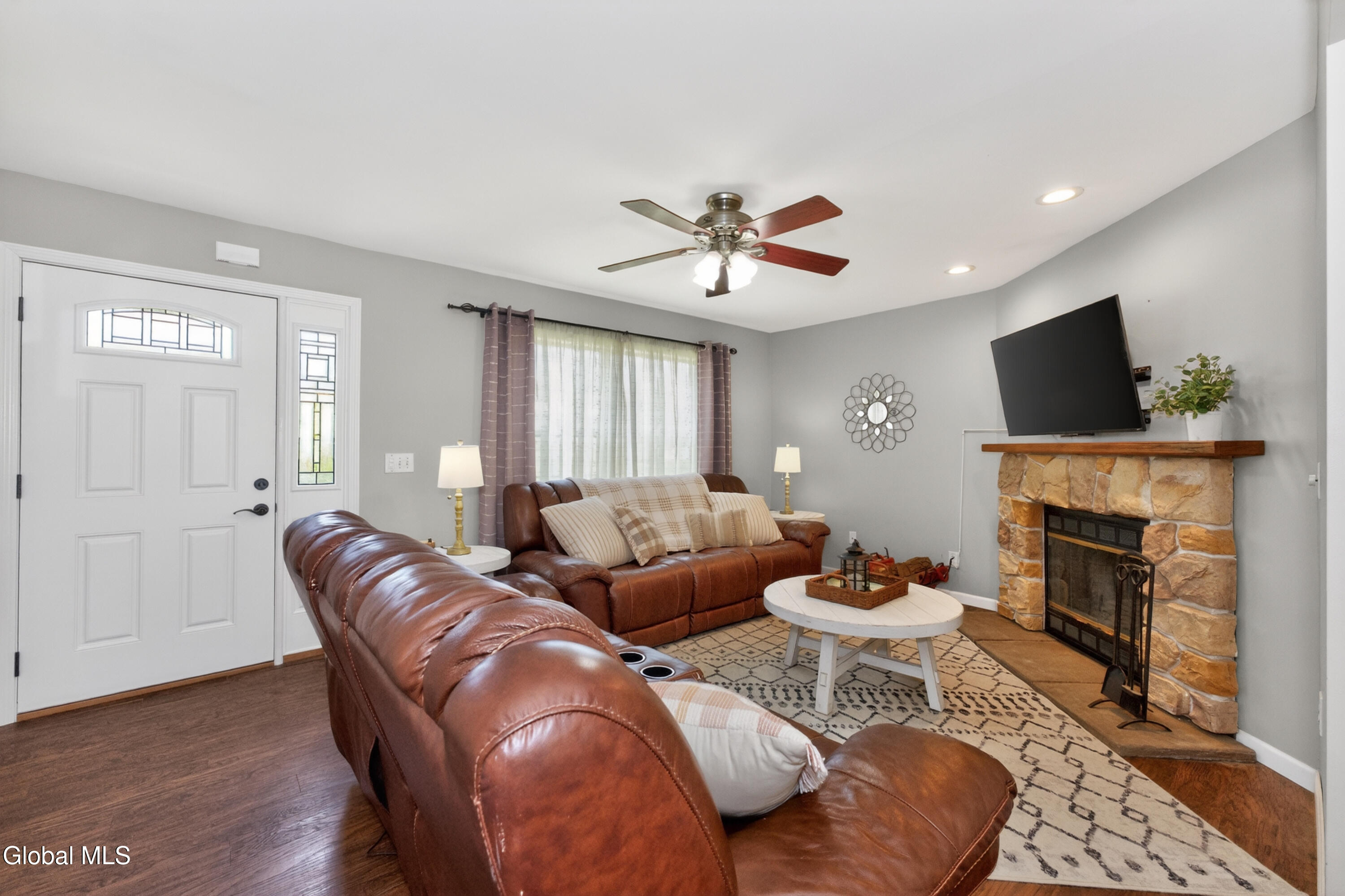 9 Duncan Road Northumberland NY 12831