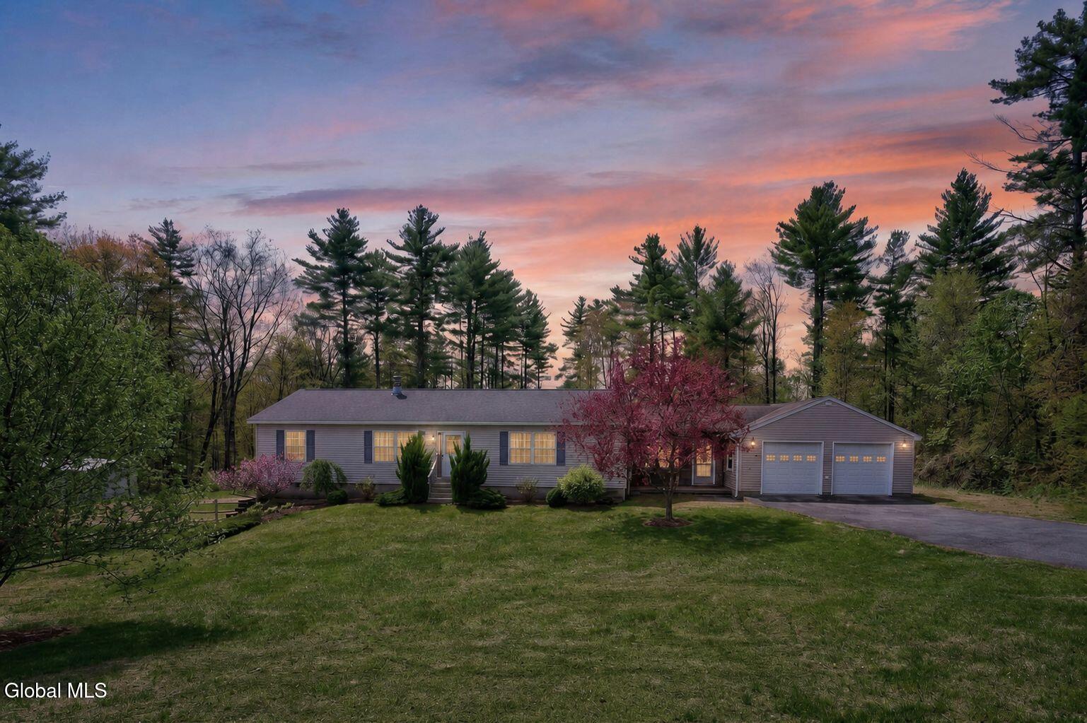 9 Duncan Road Northumberland NY 12831