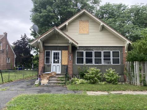 1517 Avenue A Watervliet NY 12189