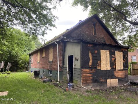 1517 Avenue A Watervliet NY 12189