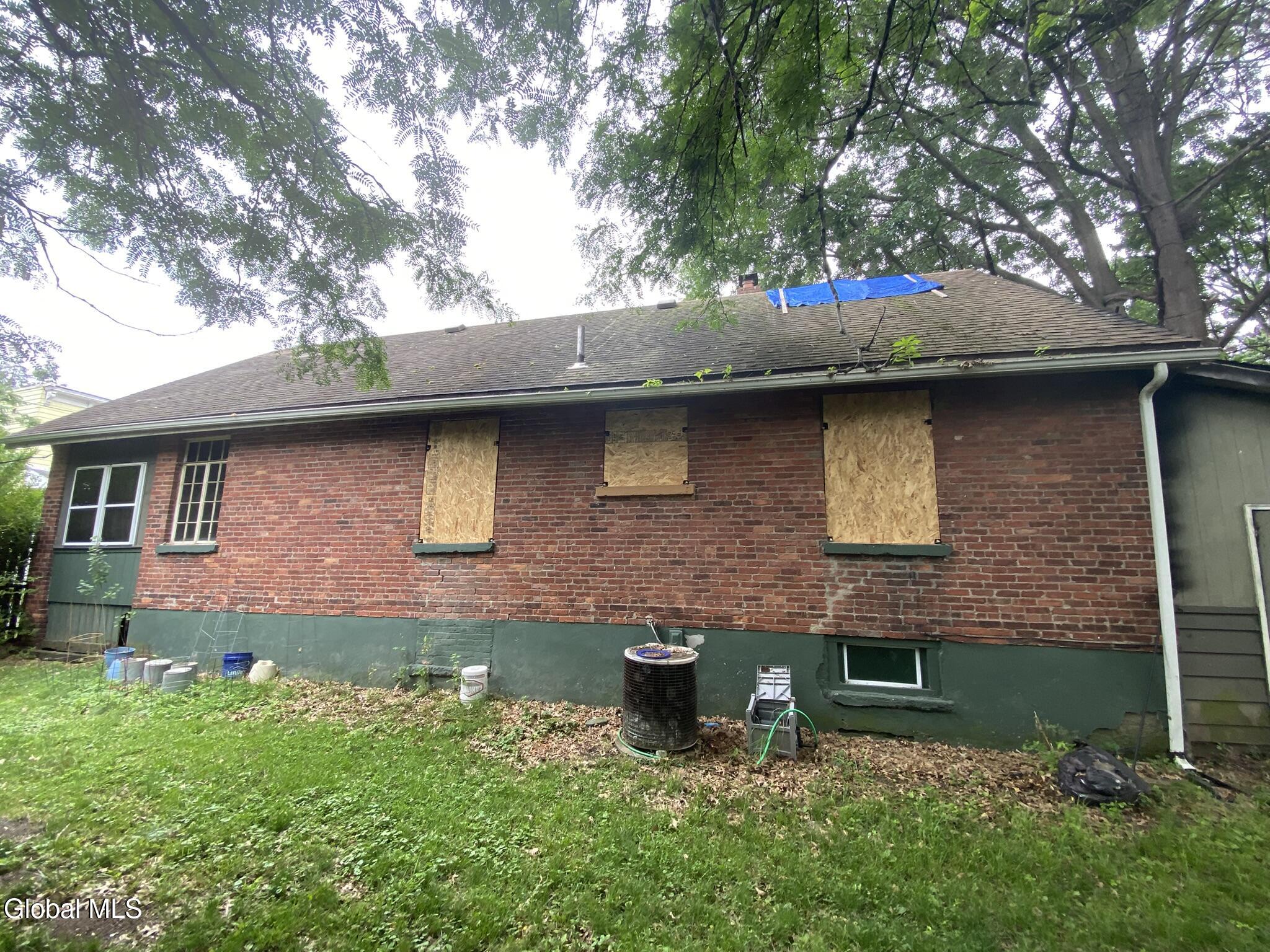 1517 Avenue A Watervliet NY 12189