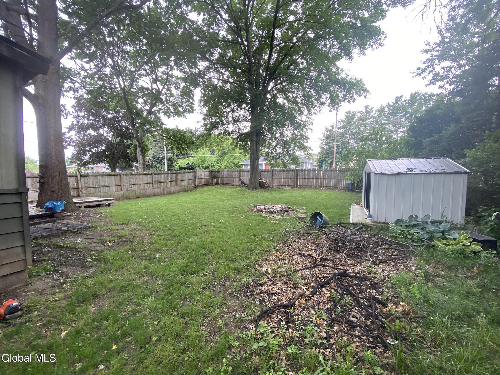 1517 Avenue A Watervliet NY 12189