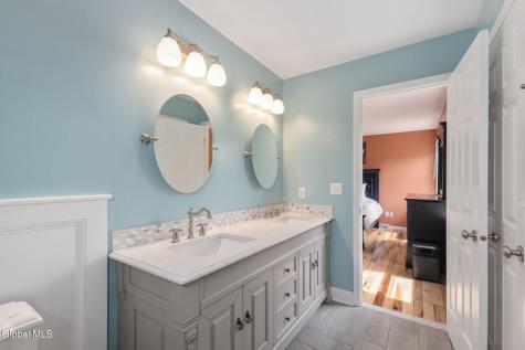 17 Hilltop Drive Cohoes NY 12047
