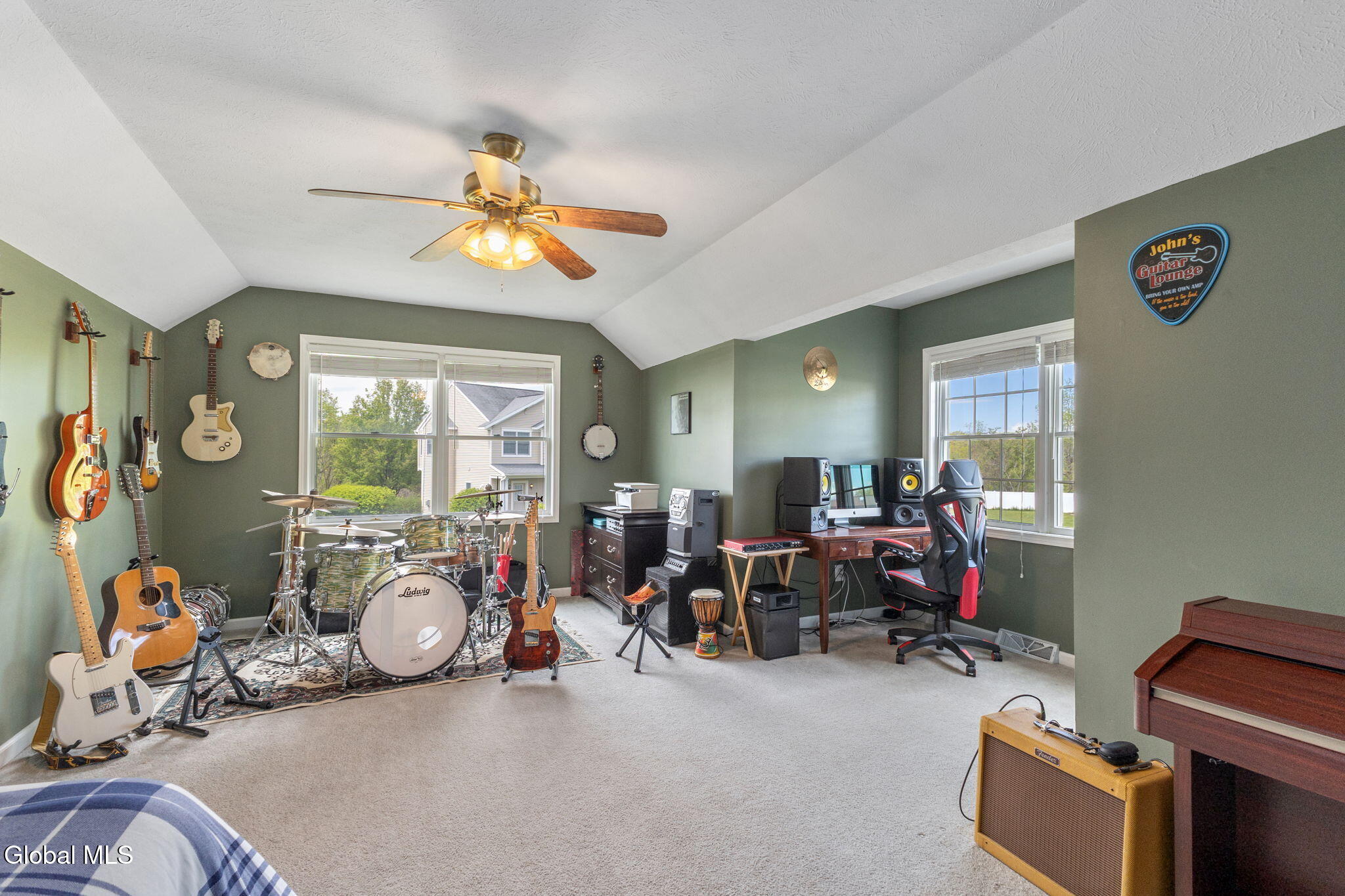 17 Hilltop Drive Cohoes NY 12047
