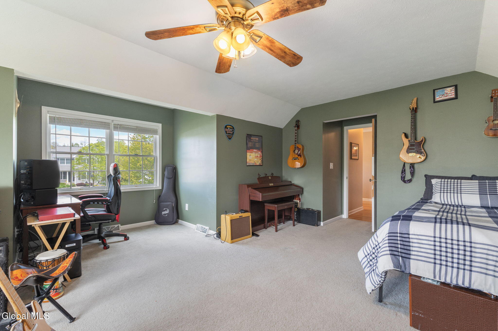 17 Hilltop Drive Cohoes NY 12047