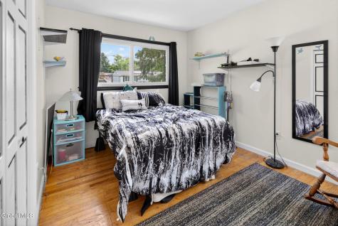 8 Amy Lane Albany NY 12205