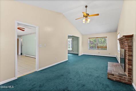17 Huntington Parkway Ballston Lake NY 12019