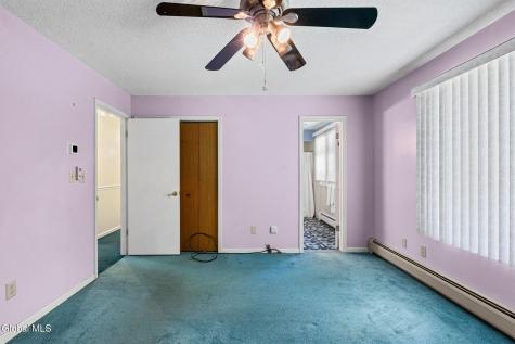 17 Huntington Parkway Ballston Lake NY 12019