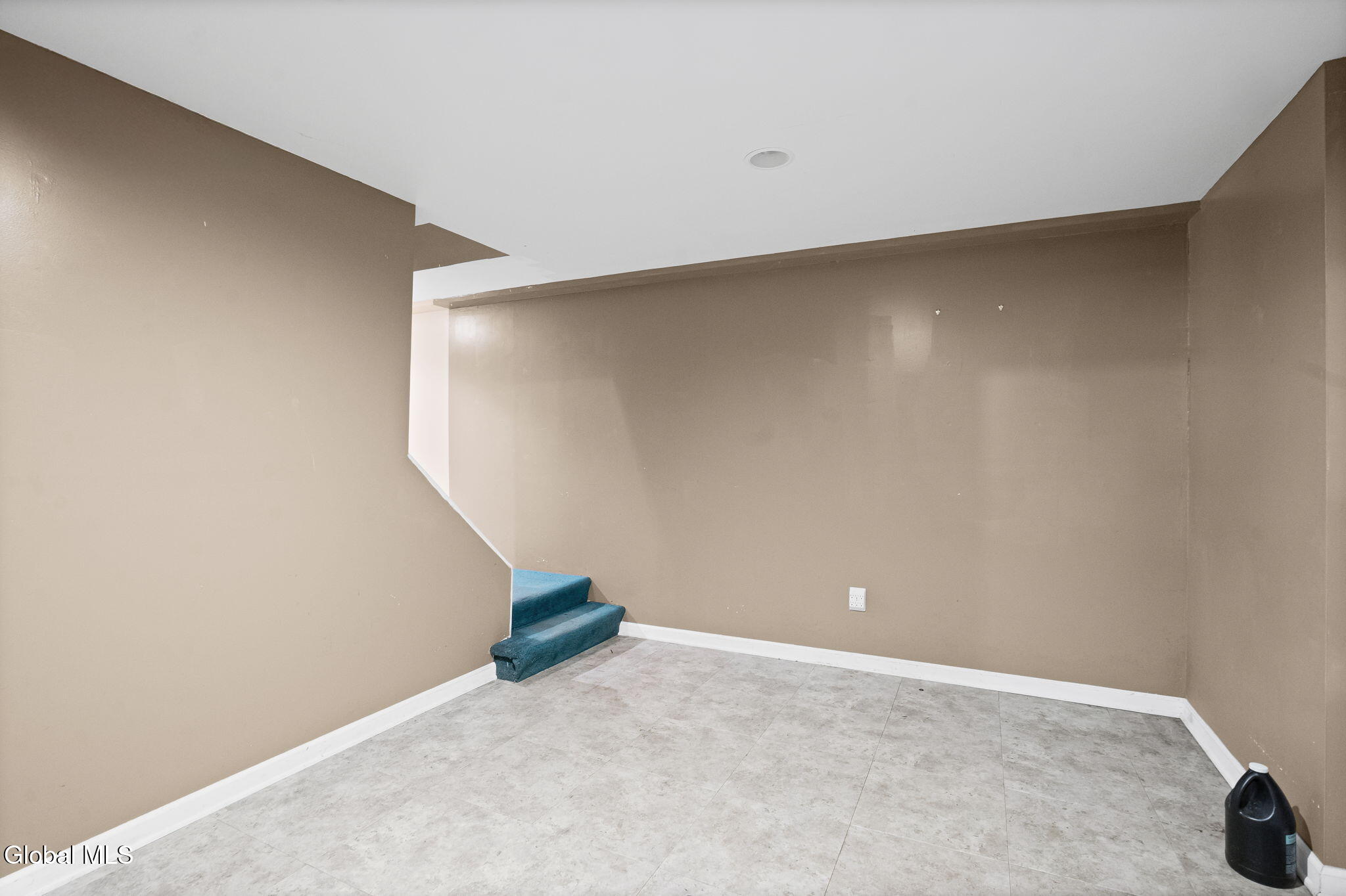 17 Huntington Parkway Ballston Lake NY 12019