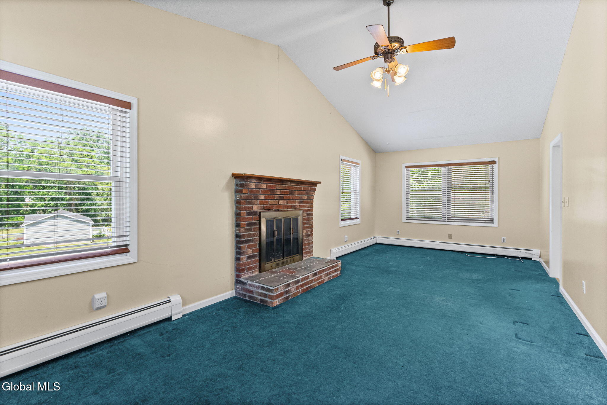 17 Huntington Parkway Ballston Lake NY 12019