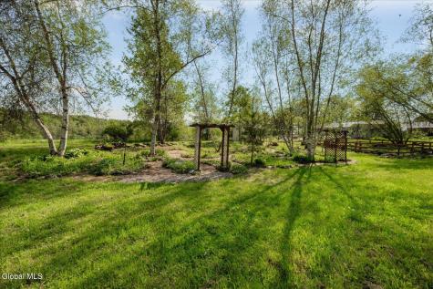 5360 Brookfield Road Lee Center NY 13363