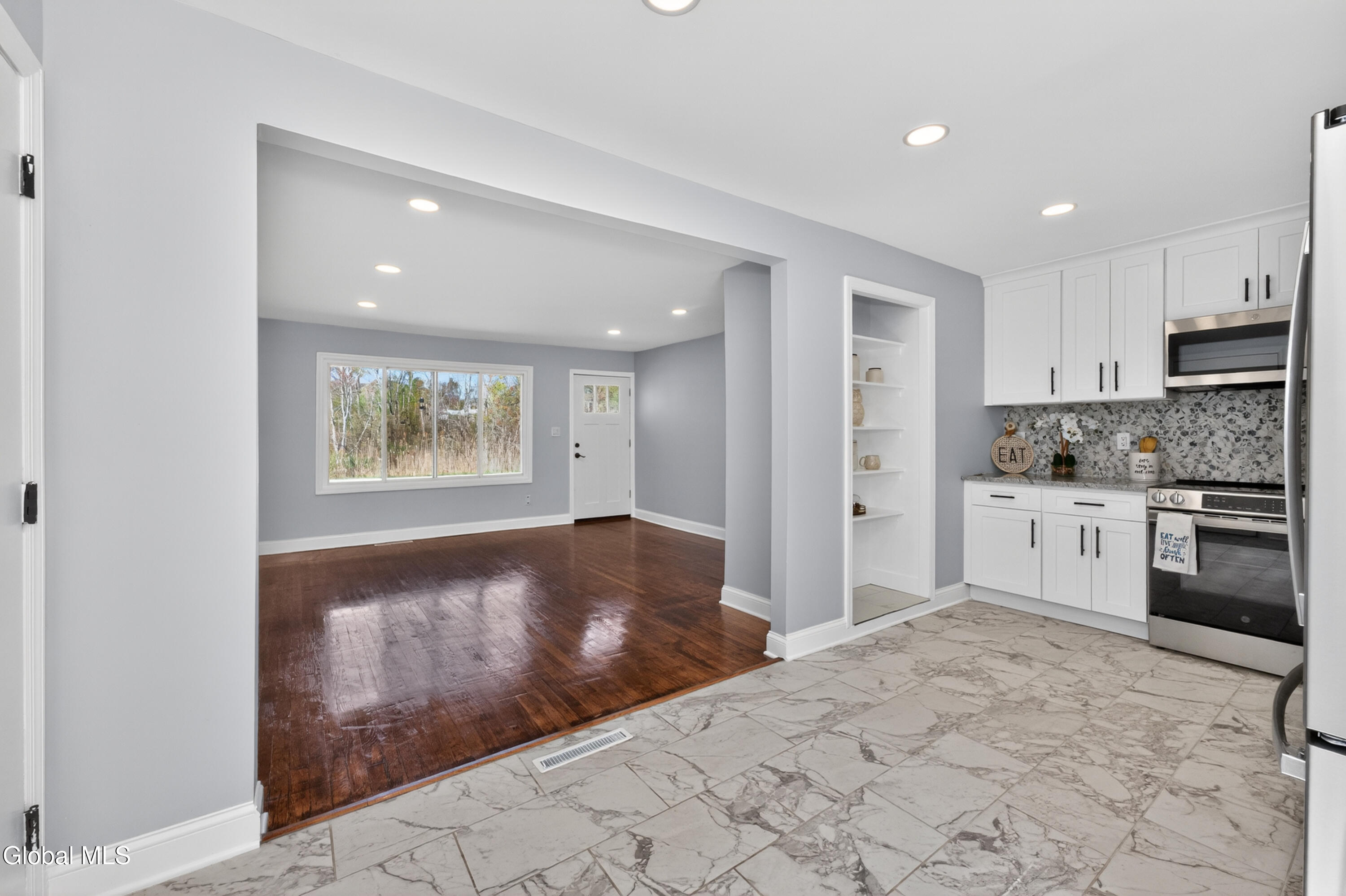 253 Valley Road Schenectady NY 12309