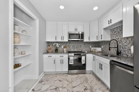 253 Vly Road Schenectady NY 12309