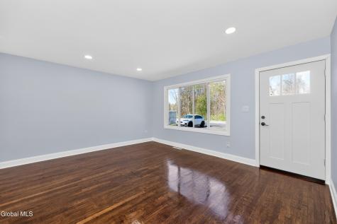 253 Vly Road Schenectady NY 12309