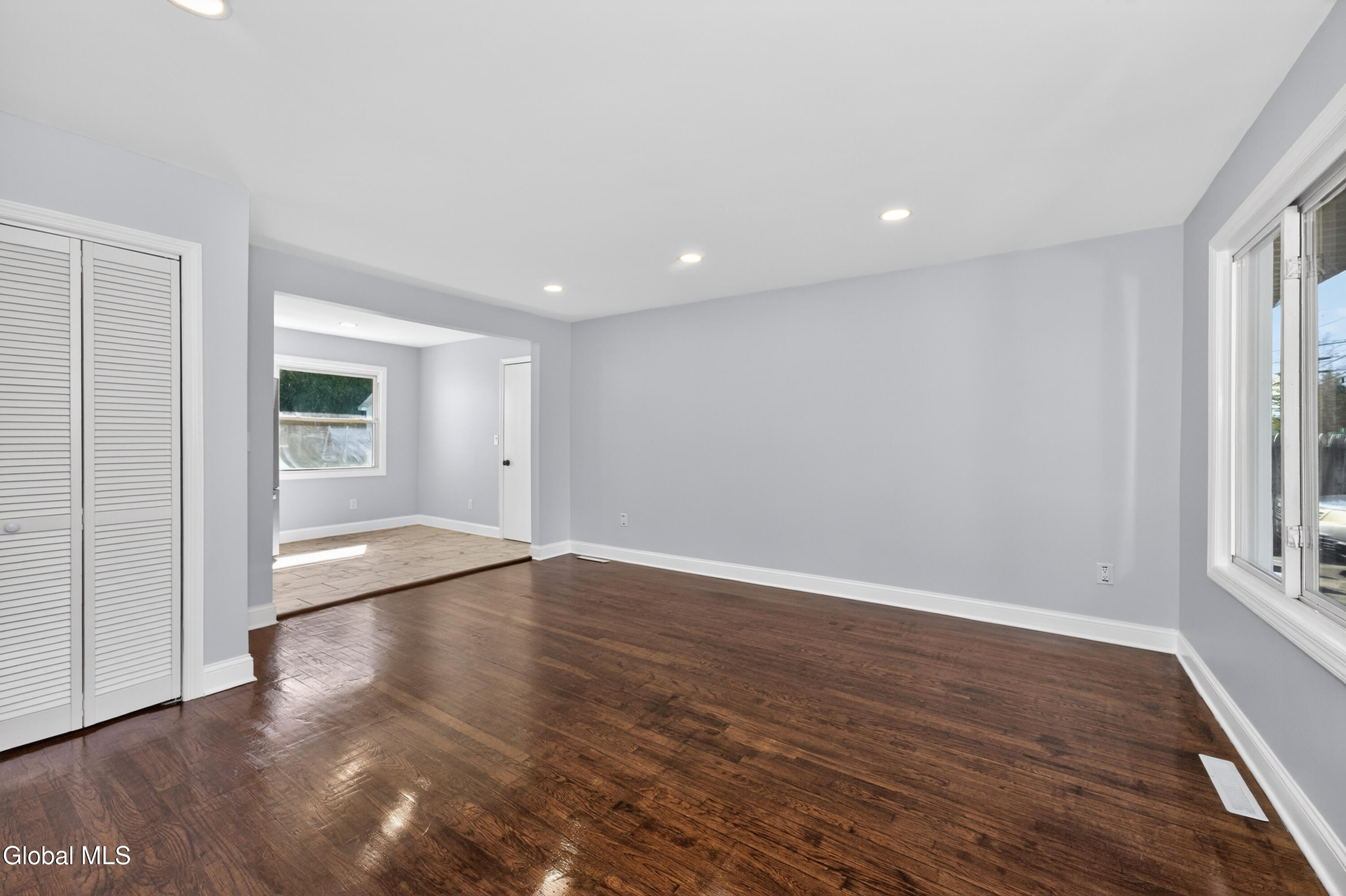 253 Valley Road Schenectady NY 12309