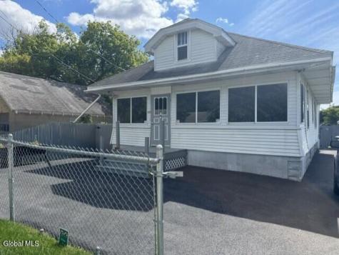 526 Hudson Street Schenectady NY 12308