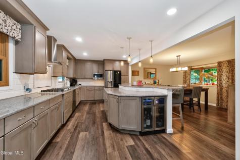 5 Mallards Landing S Waterford NY 12188