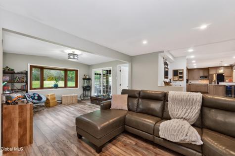 5 Mallards Landing S Waterford NY 12188