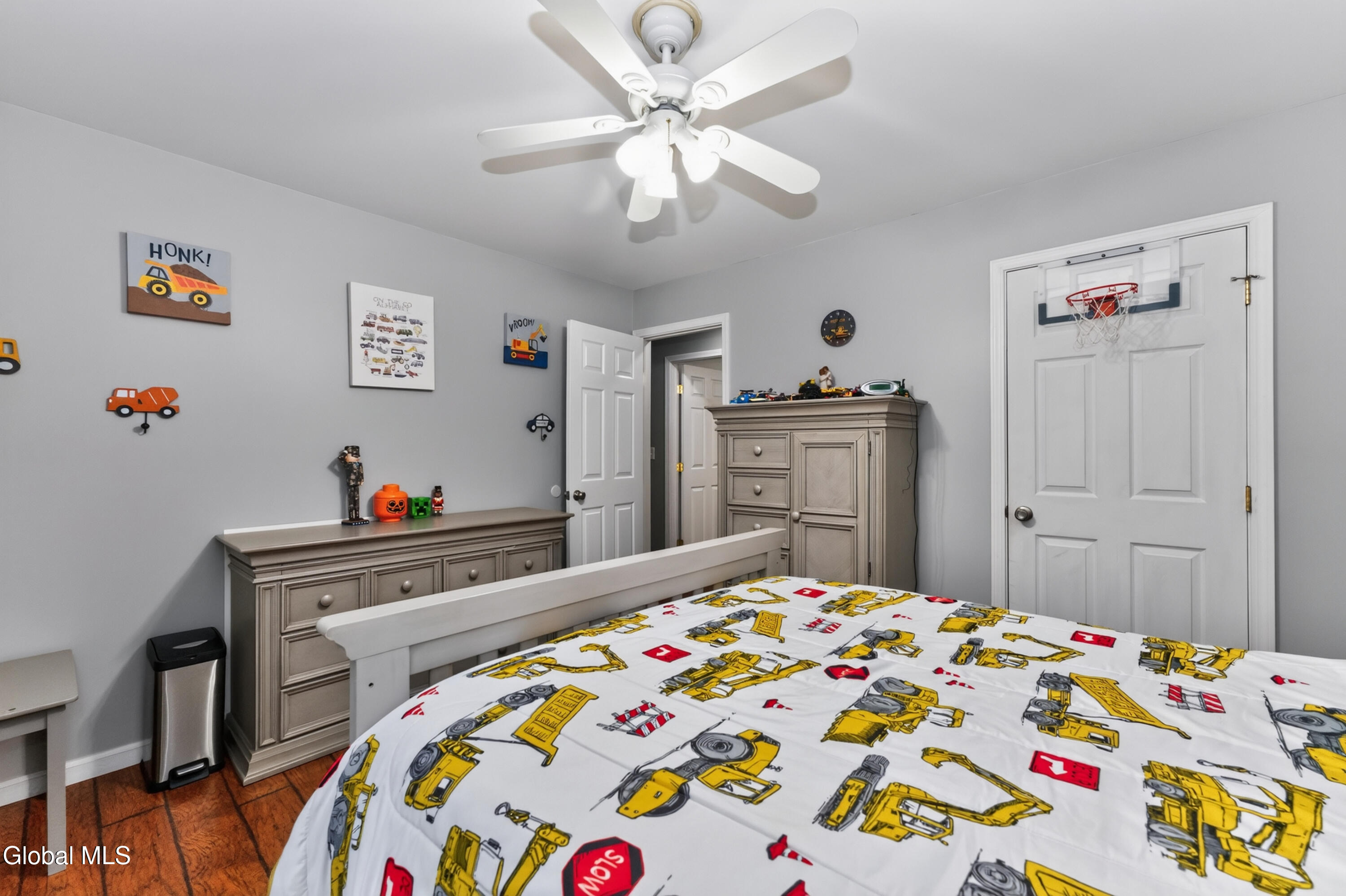 5 Mallards Landing S Waterford NY 12188