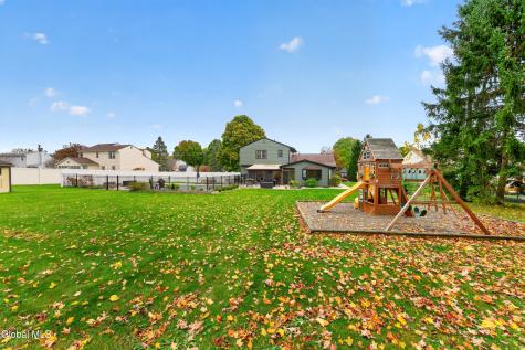 5 Mallards Landing S Waterford NY 12188
